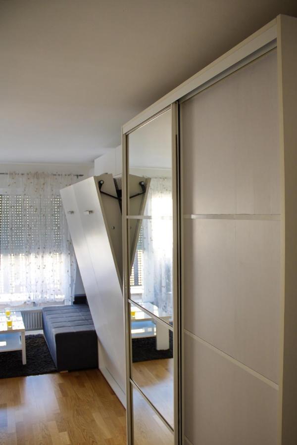 Studio Apartman Miljacka 13 Sarajevo Luaran gambar